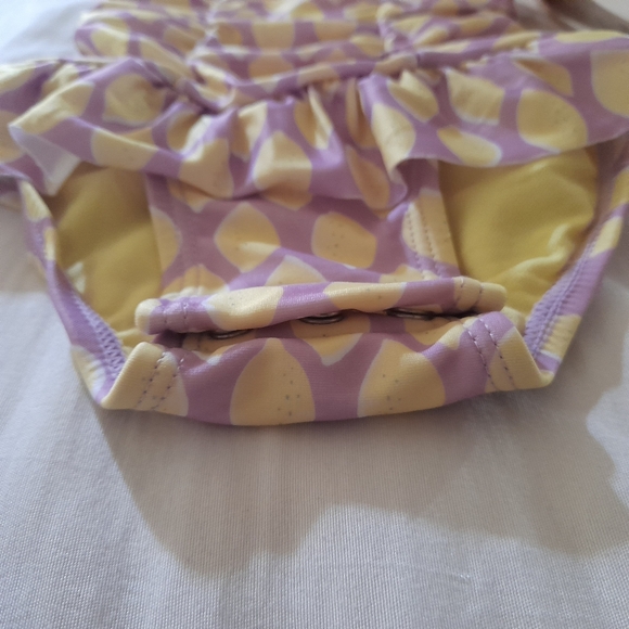 ● Cat & Jack | Lemon One Piece Swim - Picture 4 of 10